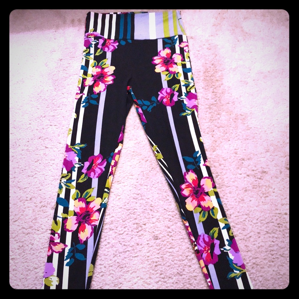 Women’s flower leggings